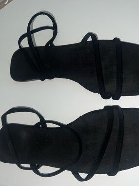SHEIN Black Strappy Square-Toe Sandals